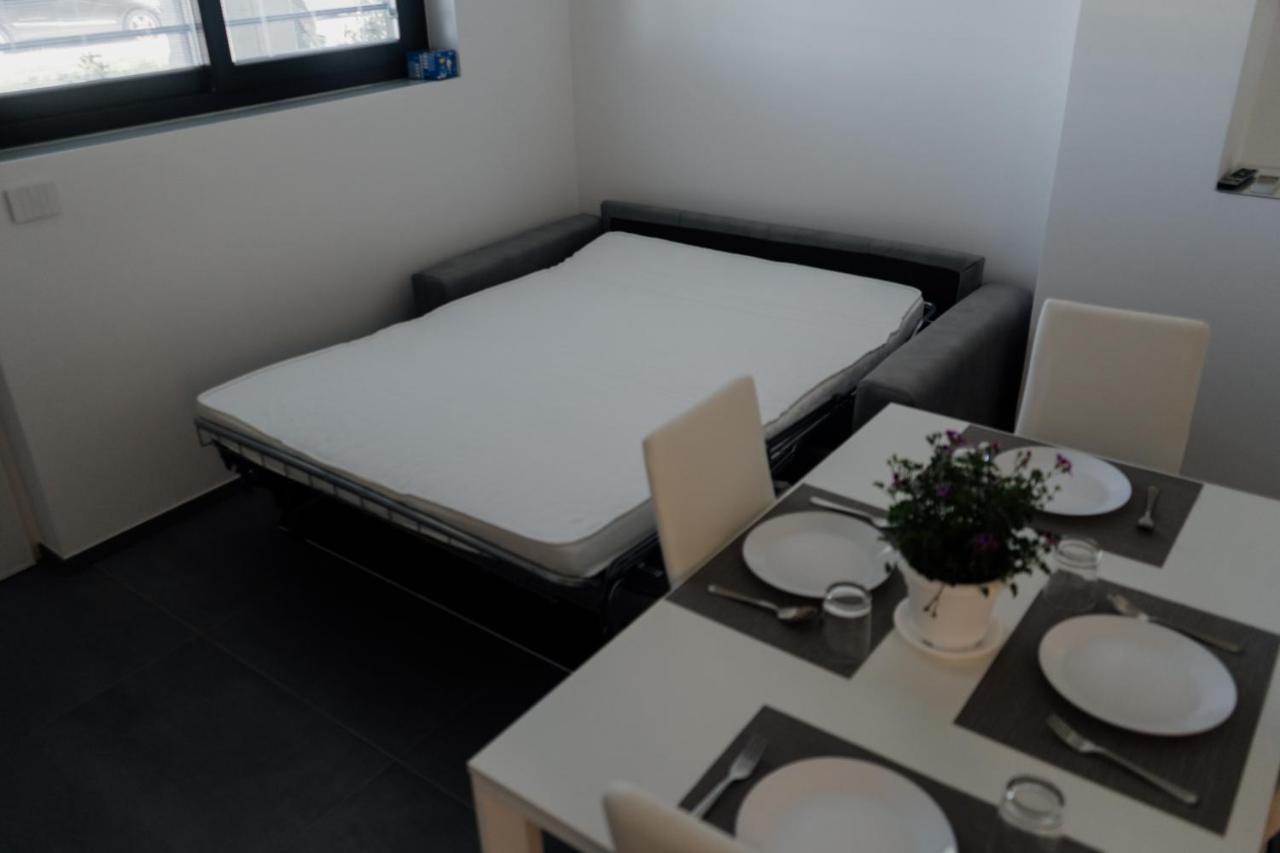 Domus Residence - Lucrezio - Бари Екстериор снимка